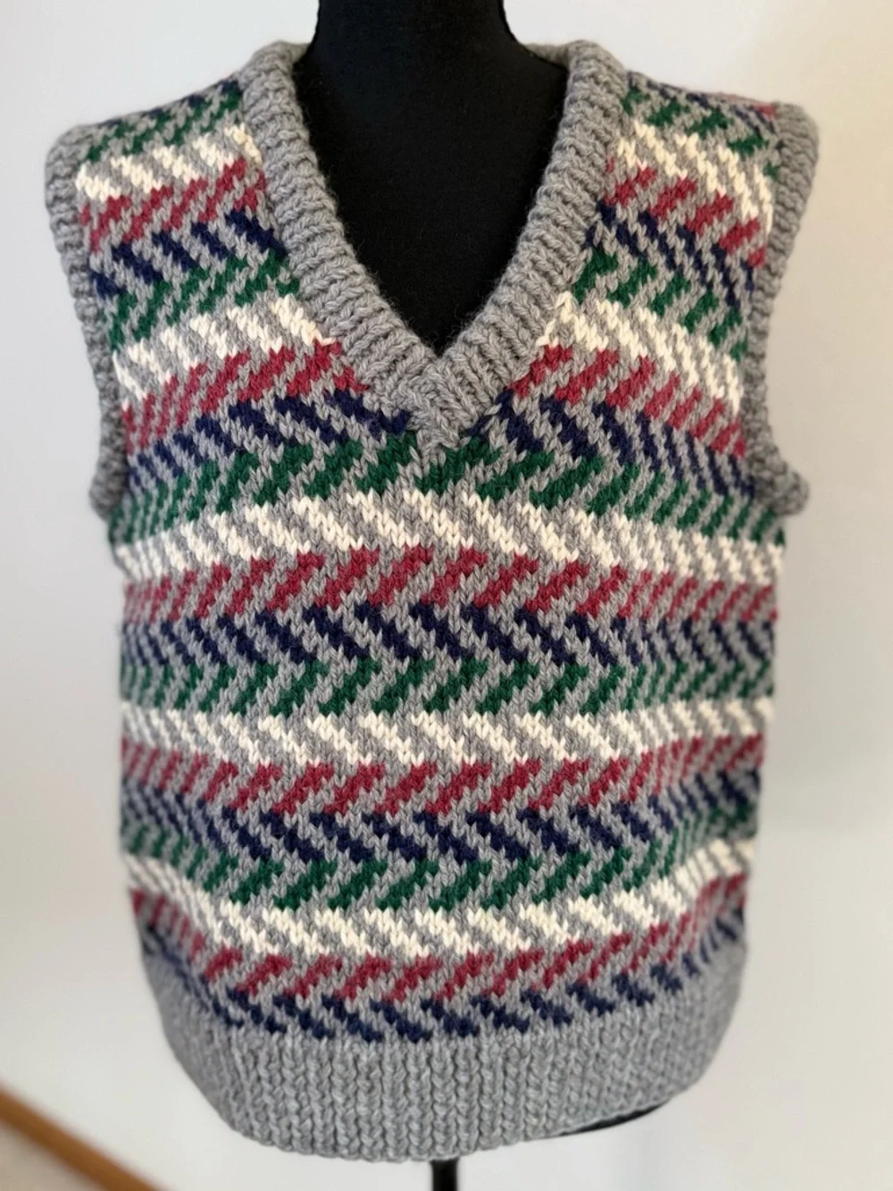 Vintage Harpur’s Knitwear Fair Isle Sweater Vest Chunky Knit Gray S/M - Picture 6 of 11